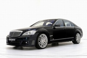 Brabus SV12 R Biturbo 800 – Sportwagenkiller oder Büro?