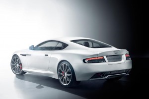 Aston Martin DB9 Carbon Edition – Schwarz oder weiß?