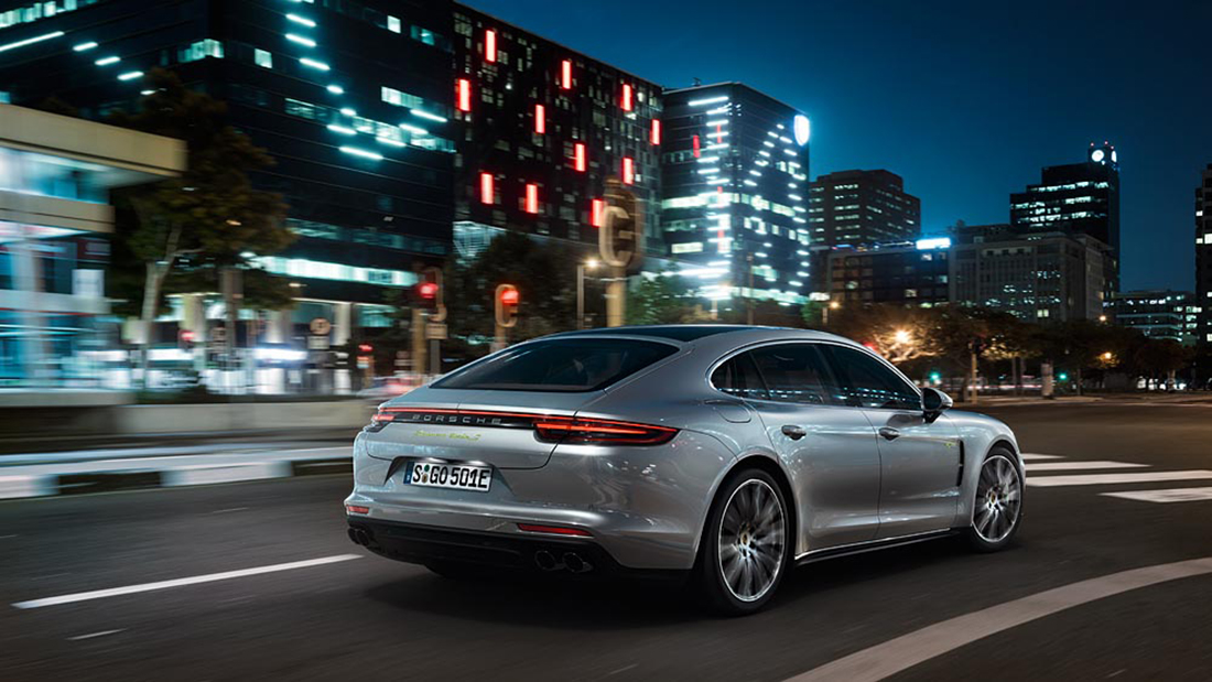 porsche-panamera-turbo-s-e-hybrid.jpg