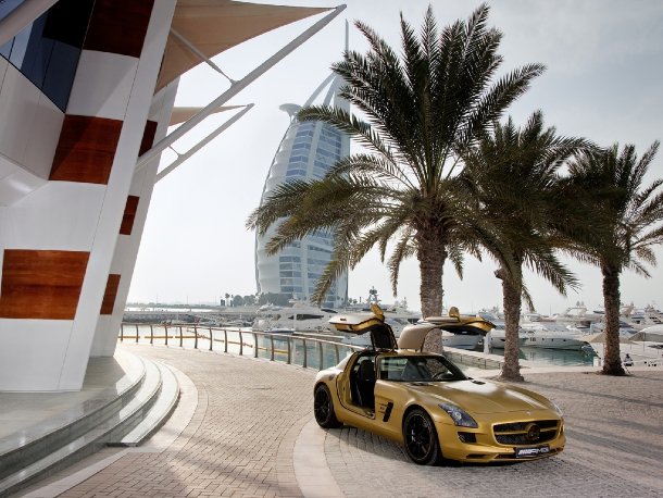 AMG auf der Dubai International Motor Show AMG auf der Dubai International Motor Show