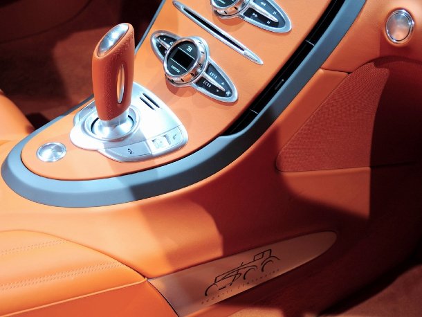 Bugatti Veyron Grand Sport Soleil de Nuit Bugatti Veyron Grand Sport Soleil de Nuit