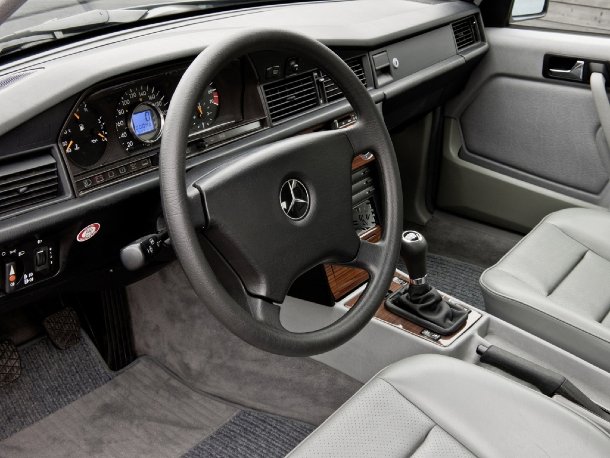 Mercedes-Benz 190 D BlueEfficiency Mercedes-Benz 190 D BlueEfficiency