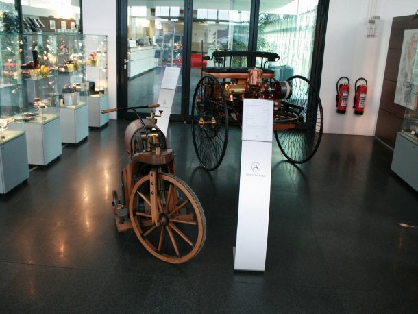 Mercedes-Benz Classic Center Mercedes-Benz Classic Center