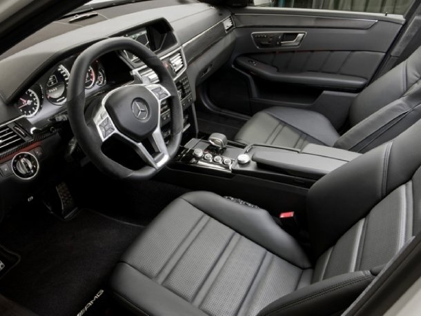 E 63 AMG (W212)) 2011 E 63 AMG (W212)) 2011