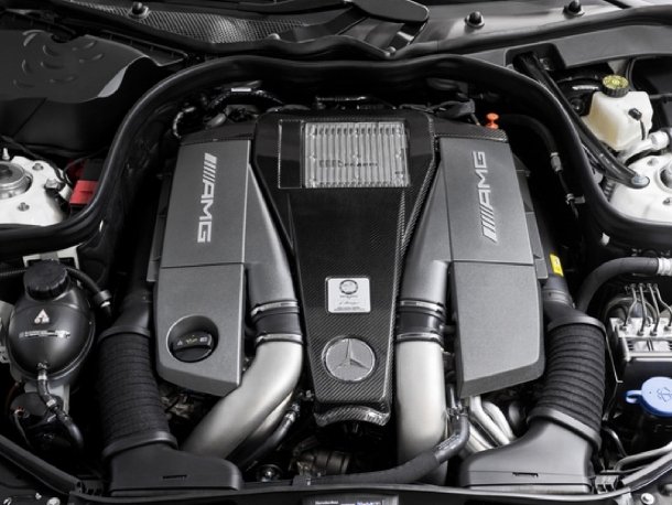 E 63 AMG (W212)) 2011 E 63 AMG (W212)) 2011