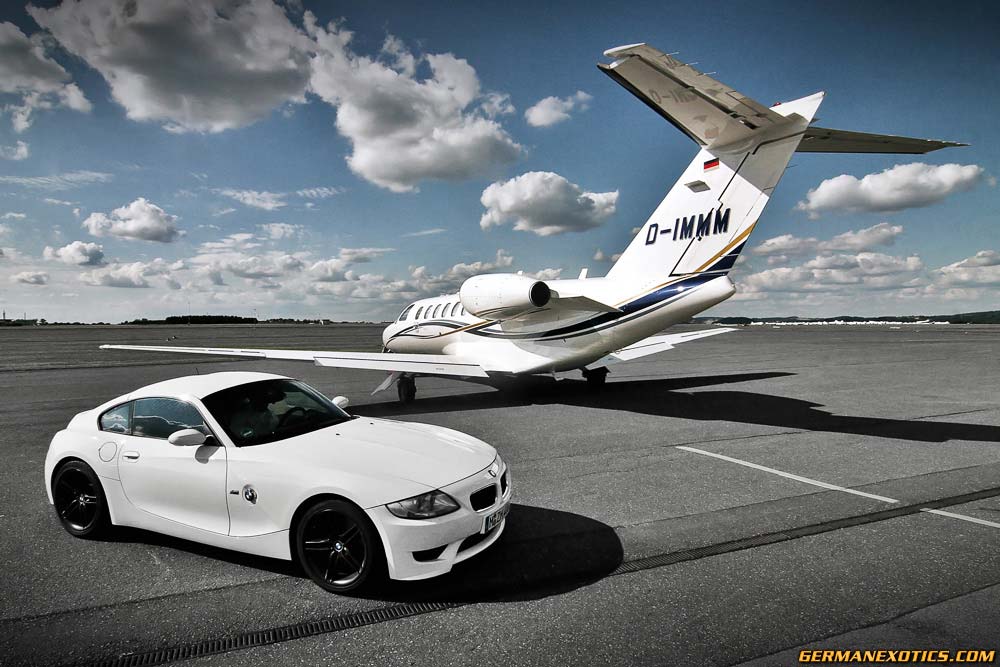 Первая машина самолет. Самолет BMW e61. БМВ самолет ВМВ. Машина самолет. BMW летающая.