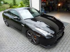 Nissan GTR
genannt Godzilla
in uni-schwarz
KochChemie 2K Nano Versiegelung