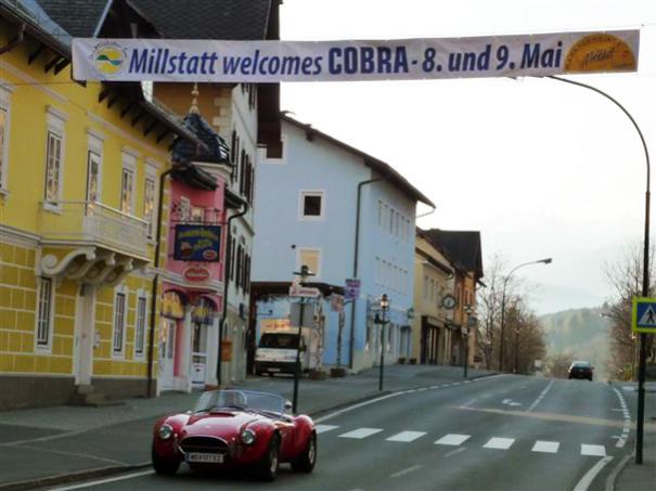 Nice & Warm Welcome in Millstatt!!

... unter dem Banner die Original Cobra Id.-No. CSX4033!