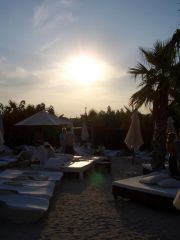 Sobald die Sonne unter geht heißt es ab und vorbereiten für die nächste Party.