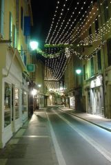 Nächtliche Ruhe in der Shoppingmeile.