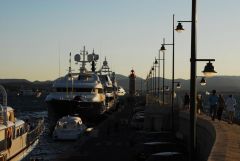 Nachmittäglicher Show-down am Wasser.