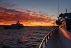 Abendlicher Show-down am Wasser.