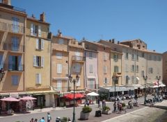 so schön ruhig am Hafen