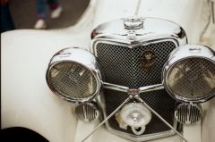 Die imposante Front eines (Jaguar) SS100 von 1936