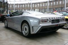 Bugatti EB110 GT im Meilenwerk Düsseldorf