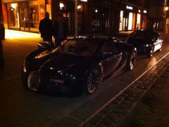 Bugatti Sang Noir vor dem Privileg Memberclub in Hamburg