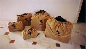 Ferraritaschen ges.jpg