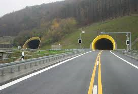 56a7d85c0038f_TunnelschwarzerBerg.png.2a