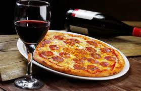 56a7d9fbe349a_PizzaundRotwein.png.9465ec