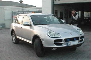 Porsche-Cayenne-729x486-4db979008d29f4e4.jpg