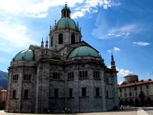 duomo-di-como-66fccdad-d53b-49de-81f5-97