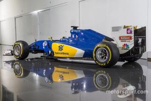sauber.thumb.jpg.9eb790b5c5b12171dbff4aa