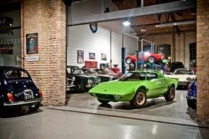 lancia stratos garage.jpg