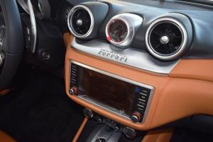 Ferrari California T rot beige neu 006.JPG