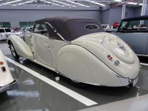 025_Bugatti stelvio-02.jpg