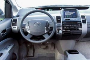 100-000-km-Dauertest-Toyota-Prius-II-729x486-0a2d0c84af9e30d8.jpg