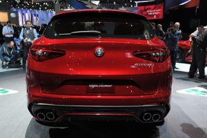 Alfa-Romeo-SUV-Stelvio-2017-Erlkoenig-1200x800-b8c3a745d11d0e08.jpg
