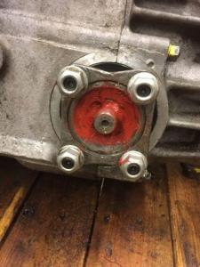 2016  Hr Molitor 11 CV 060 Neue Bolzen für Antriebswellen (70).jpg