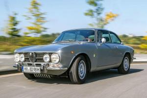 Alfa-Romeo-1750-GTV-Frontansicht-fotoshowBig-6a42166c-755246.jpg