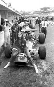 Ferrari F1 girl.jpg