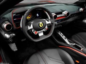 Ferrari-812_Superfast-2018-1024-06.thumb.jpg.4686deea56ac6ee5120aac5c68017edf.jpg