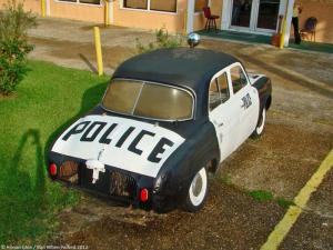 ranwhenparked-renault-dauphine-police-car-louisiana-14.jpg