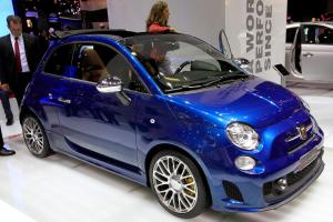 S0-Live-Salon-de-Francfort-2011-Abarth-500-Cabrio-Italia-la-Tributo-sans-chapeau-238472.jpg