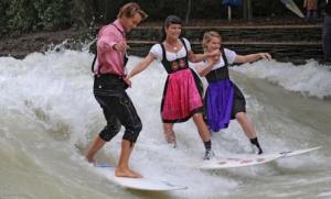 Surfing-in-Munich-new.thumb.jpg.821e6f03b0d40959ec23a28d8cae5872.jpg