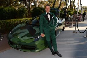Lapo-Elkann-with-camouflage-Ferrari_by-Getty-Images_2.jpg