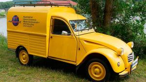 citroen-2cv-azu-11.thumb.jpg.3b7b09792345d51dd6731e546ab0152b.jpg