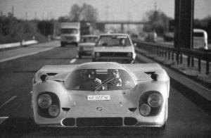 Rossi-porsche-917-stradale_1.thumb.jpg.f8b595a5faae3f863dd9262c5c6752a0.jpg