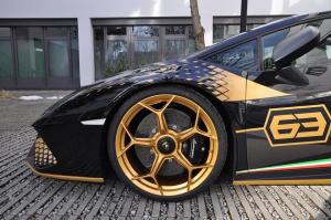 batman-s-lamborghini-huracan-performante-shows-up-in-germany_1.jpg