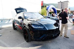 Lamborghini_Urus.thumb.JPG.54f5b98267b8d18859af69c6e6c51e4f.JPG