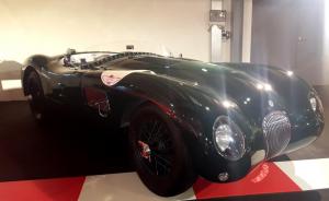 Jaguar XK Bild 3 klein.jpg