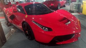 La Ferrari Bild 3.jpg