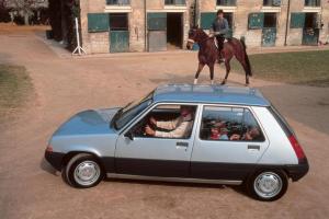 1222335_1_mrvwallpaper_05Renault5SupercinqFuenftuerigQuelleRenault.thumb.jpg.ecb31b1efb463ad198aa82151382900c.jpg