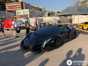 lamborghini-veneno-roadster-c982909082019081335_2.jpg