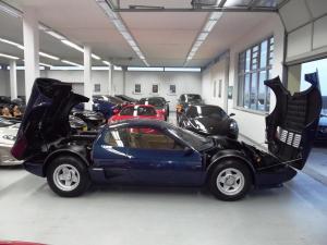 379053035_K1600_Ferrari512BBblaubeige010.thumb.JPG.fd619b2b53a757f6f1ba36d0ae20d3f5.JPG