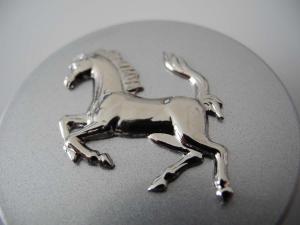 Radnabenkappe 002.jpg