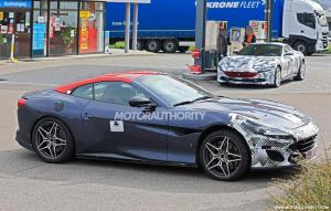 2021-ferrari-portofino-facelift-spy-shots--photo-credit-s-baldauf-sb-medien_100744256_h.jpg